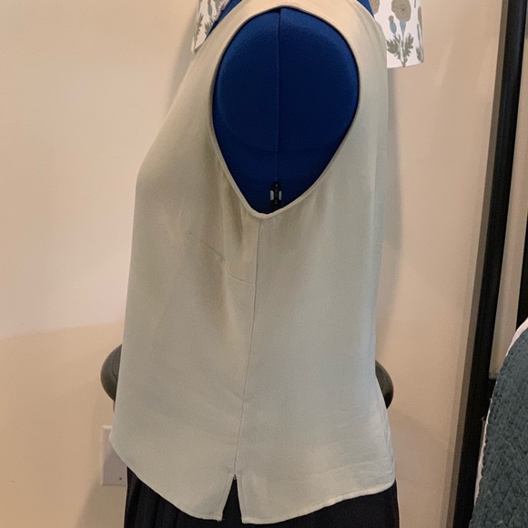 Caslon Silk Celadon Crepe Sleeveless Tank Top - Picture 2 of 5